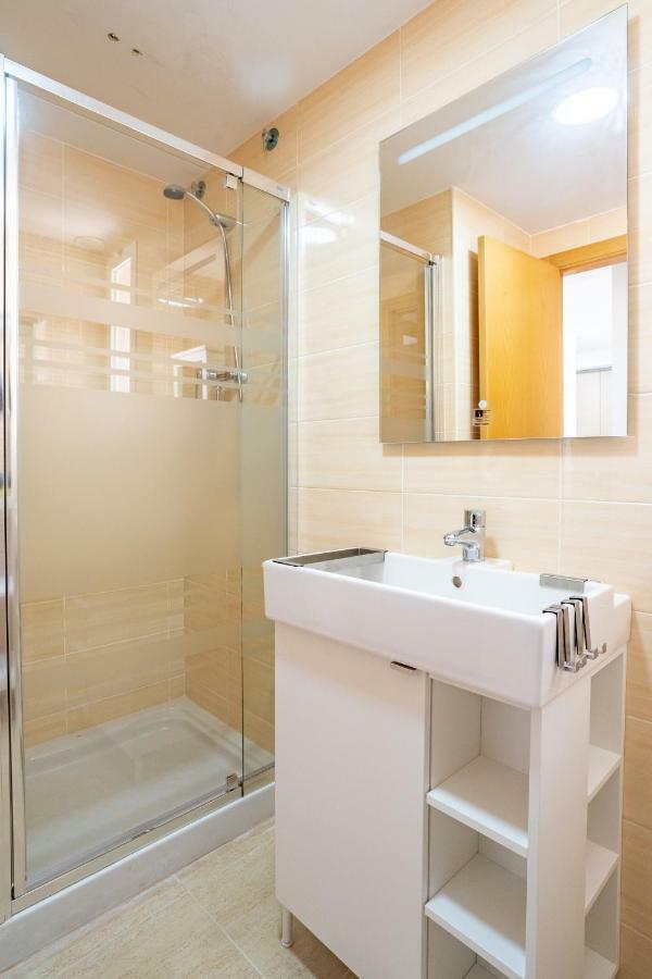 Ideally Located Holiday Apartment Монкофар Экстерьер фото